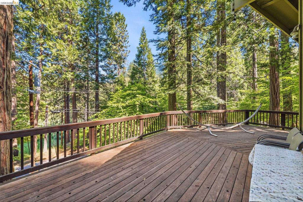 25209 E Jordan Way, Long Barn, CA 95335
