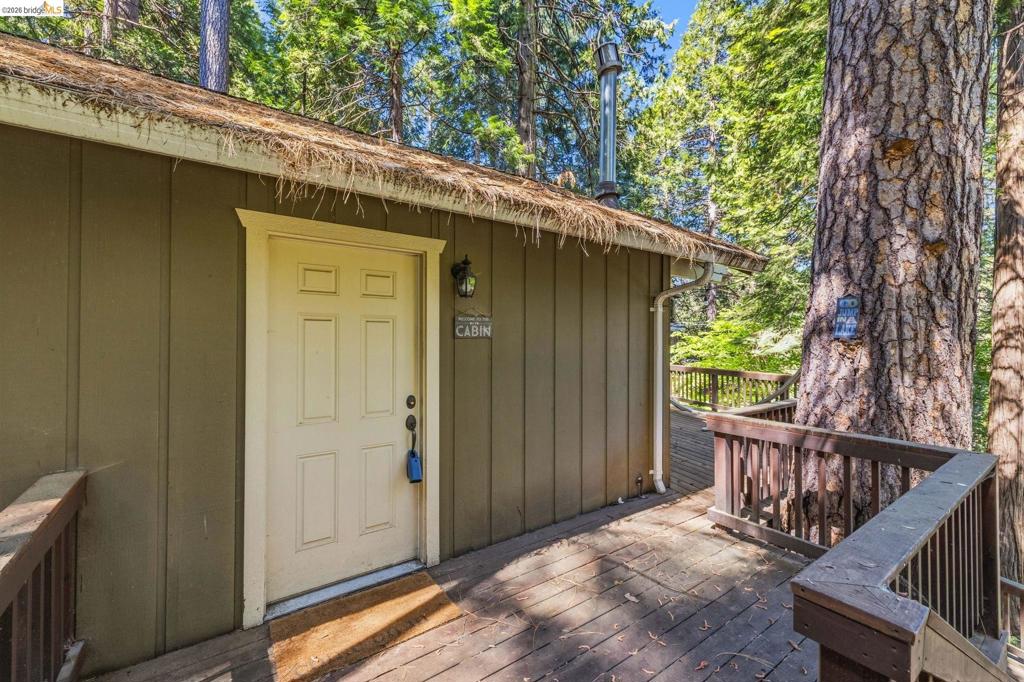 25209 E Jordan Way, Long Barn, CA 95335