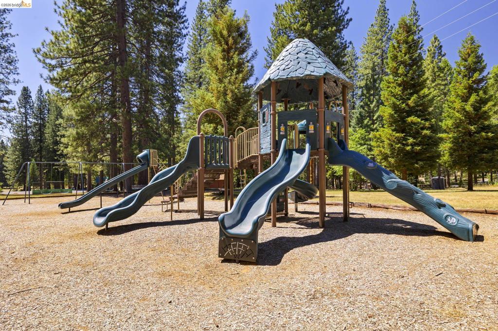 25209 E Jordan Way, Long Barn, CA 95335
