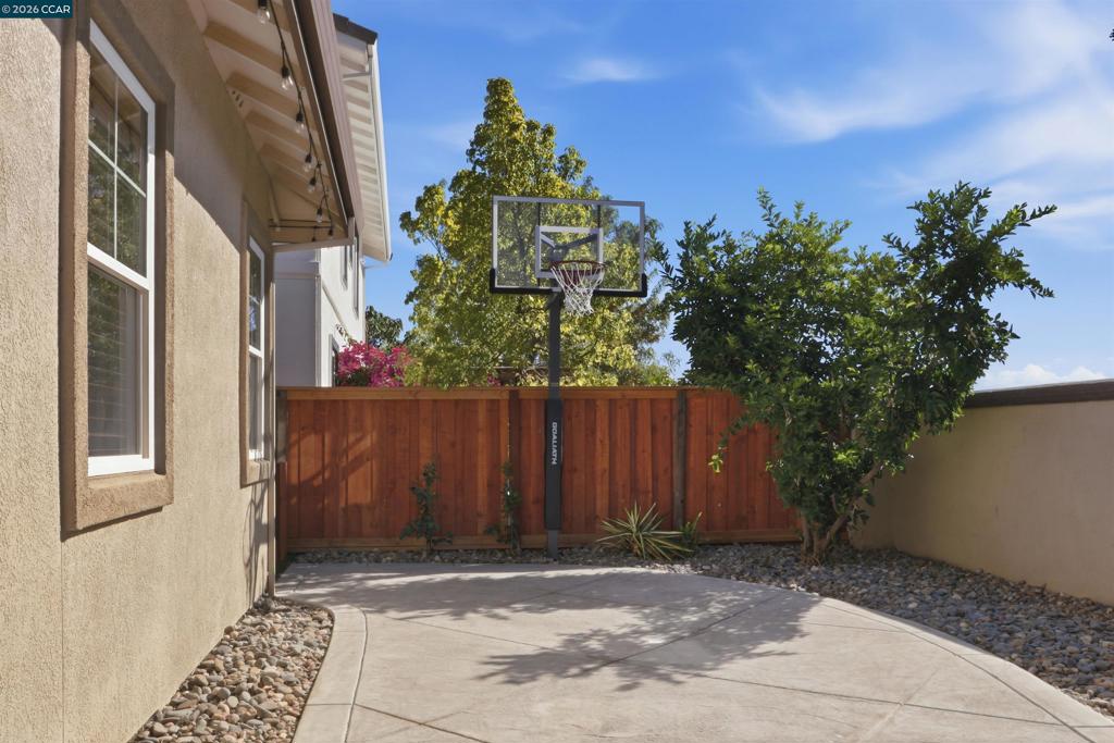 206 Chaparral Dr, Brentwood (CC), CA 94513