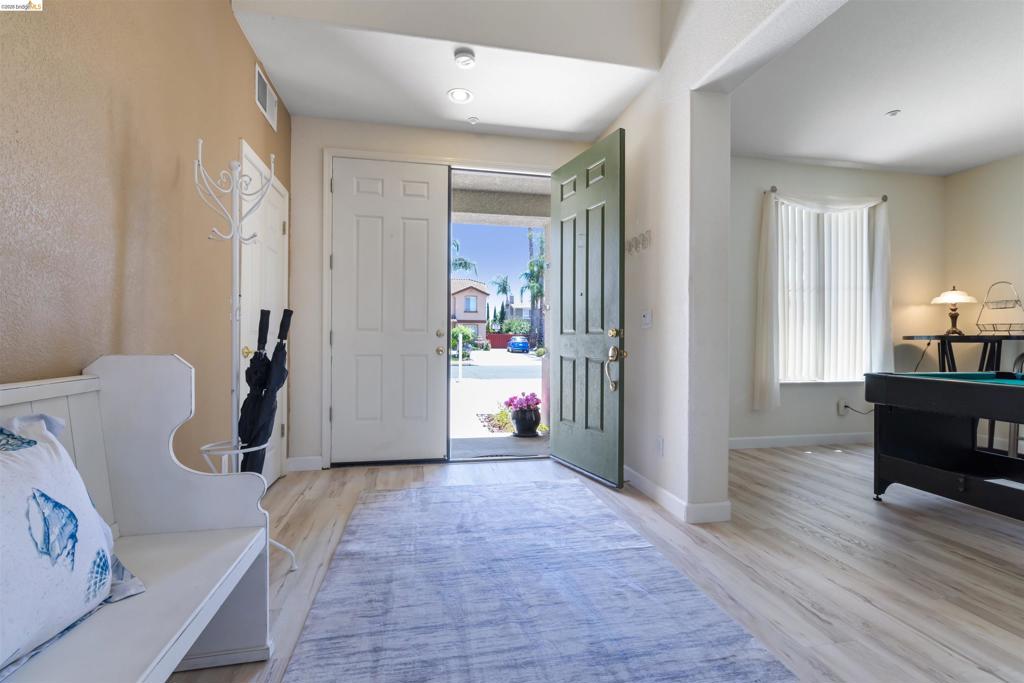 647 Macadamia Ct, Brentwood (CC), CA 94513