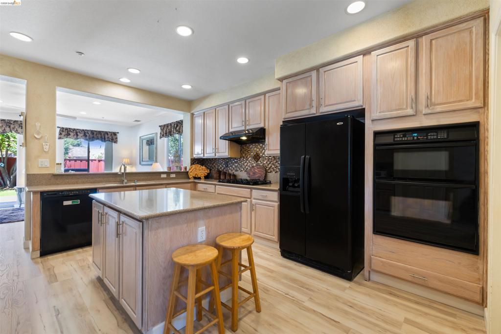 647 Macadamia Ct, Brentwood (CC), CA 94513