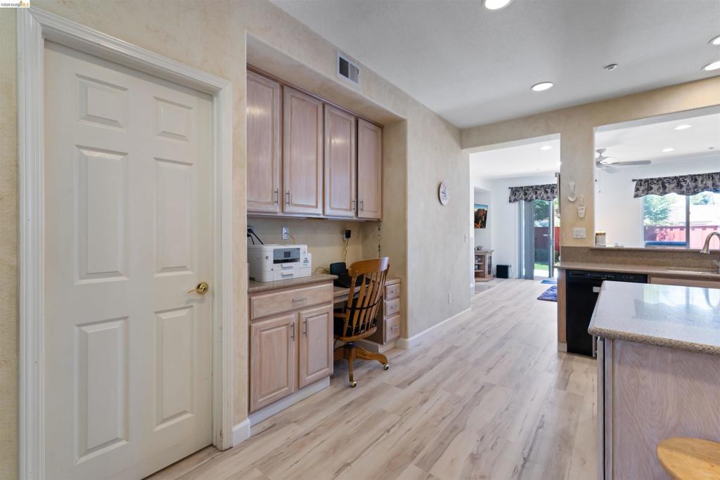 647 Macadamia Ct, Brentwood (CC), CA 94513