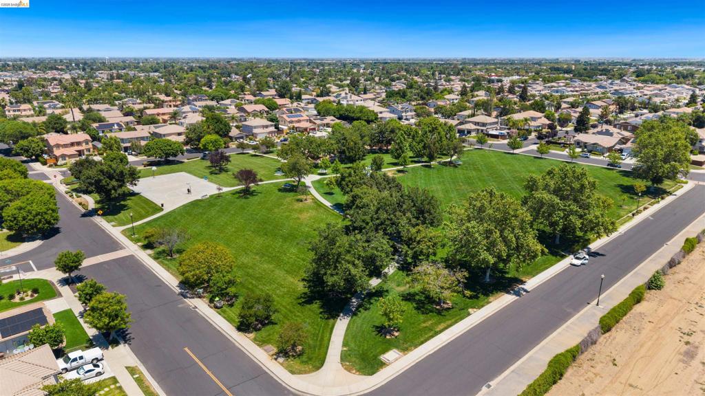 647 Macadamia Ct, Brentwood (CC), CA 94513