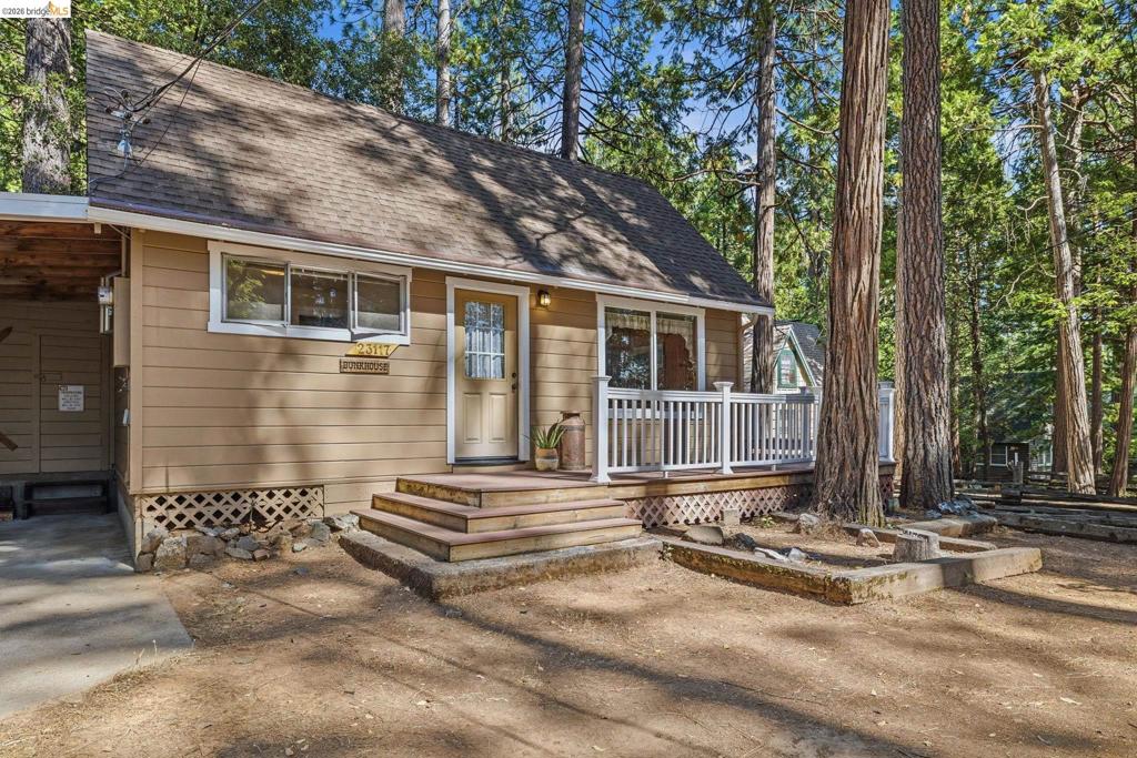 23117 Cresta Dr, Twain Harte, CA 95383