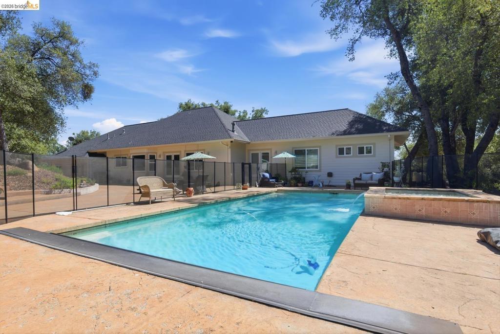 15620 Curtis CIR, Sonora, CA 95370