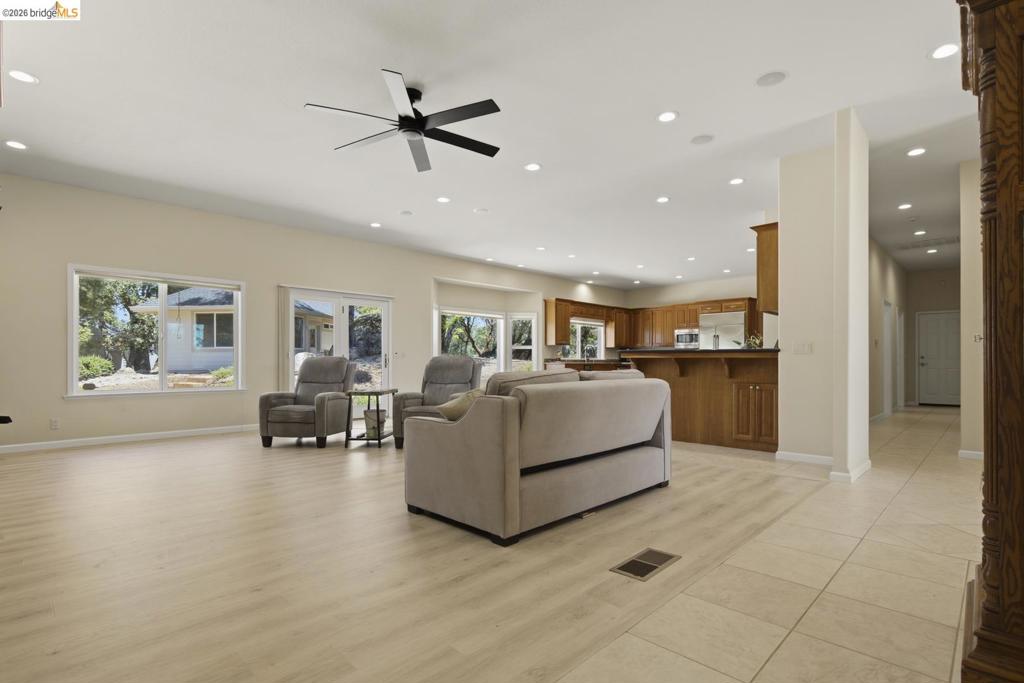 15620 Curtis CIR, Sonora, CA 95370