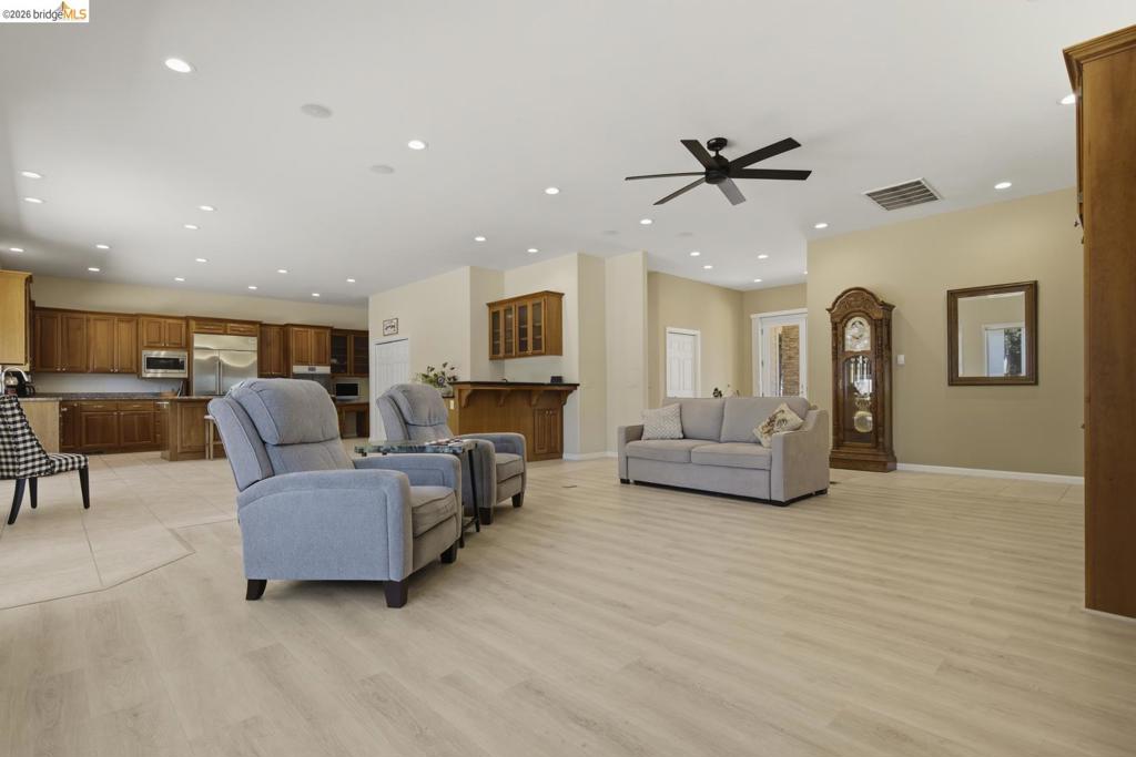 15620 Curtis CIR, Sonora, CA 95370