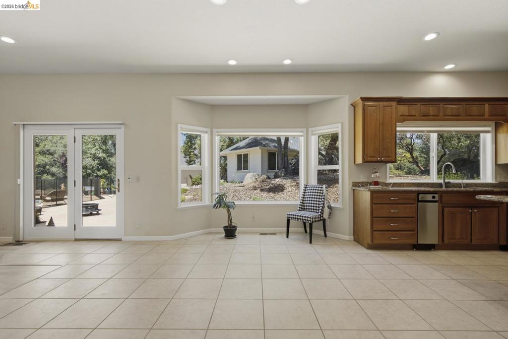 15620 Curtis CIR, Sonora, CA 95370