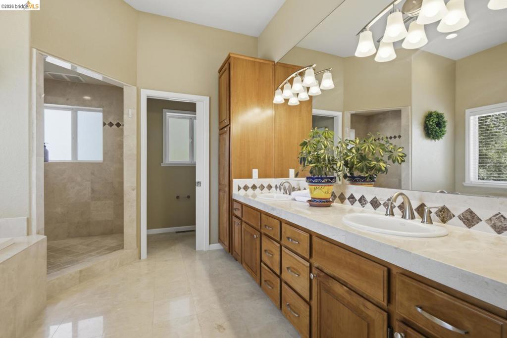 15620 Curtis CIR, Sonora, CA 95370
