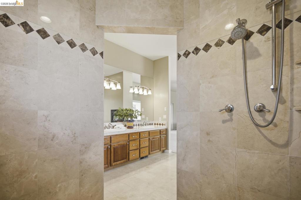15620 Curtis CIR, Sonora, CA 95370