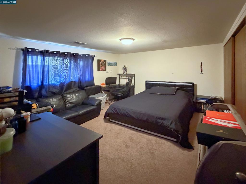 2404 2406 Counts Ct, Modesto, CA 95355
