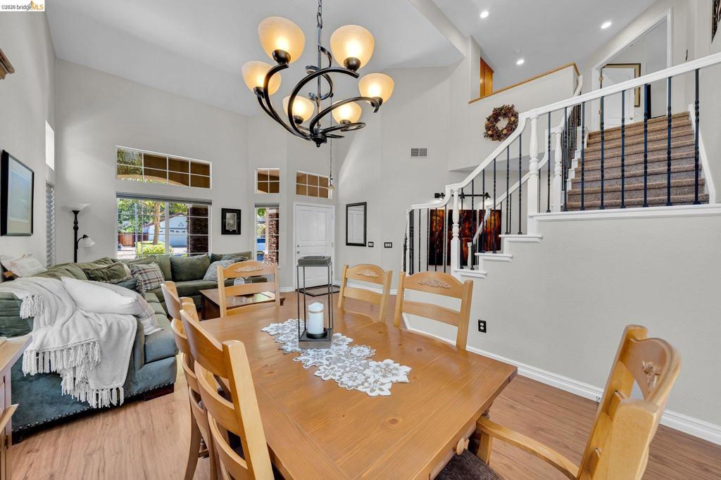 569 Apple Hill Dr, Brentwood (CC), CA 94513