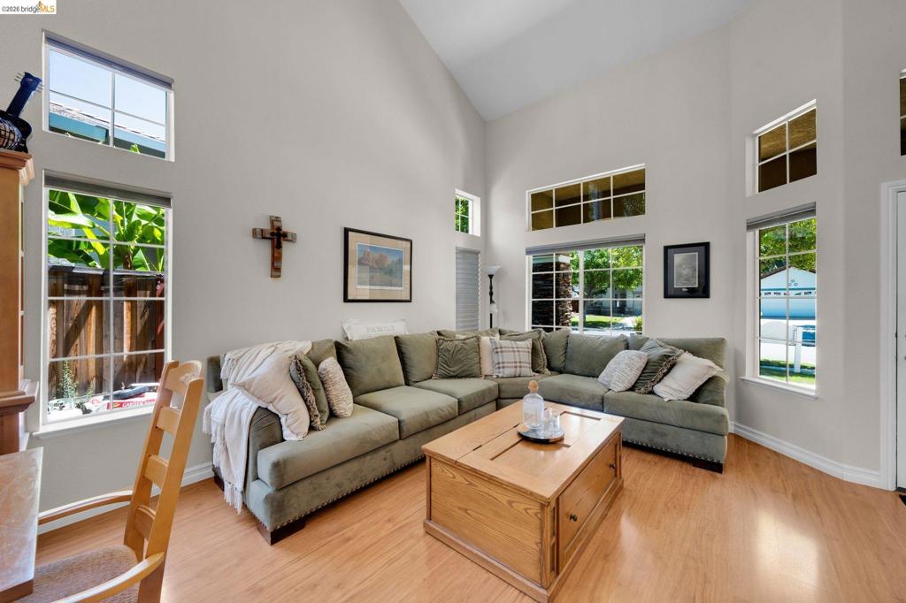 569 Apple Hill Dr, Brentwood (CC), CA 94513