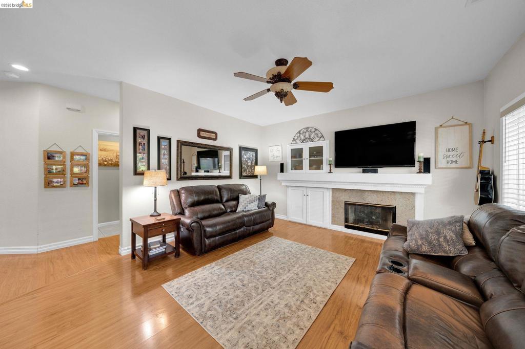 569 Apple Hill Dr, Brentwood (CC), CA 94513