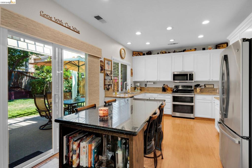 569 Apple Hill Dr, Brentwood (CC), CA 94513