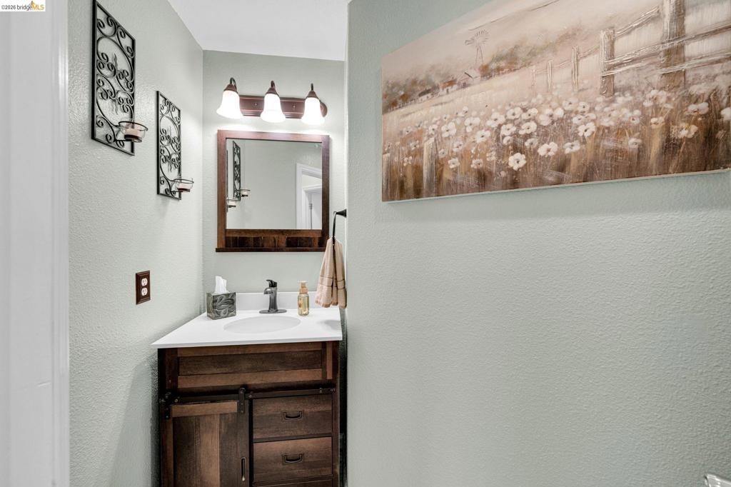 569 Apple Hill Dr, Brentwood (CC), CA 94513
