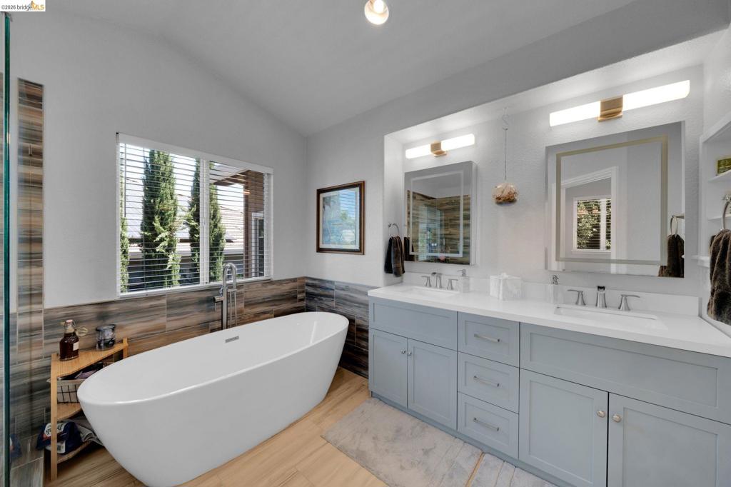 569 Apple Hill Dr, Brentwood (CC), CA 94513