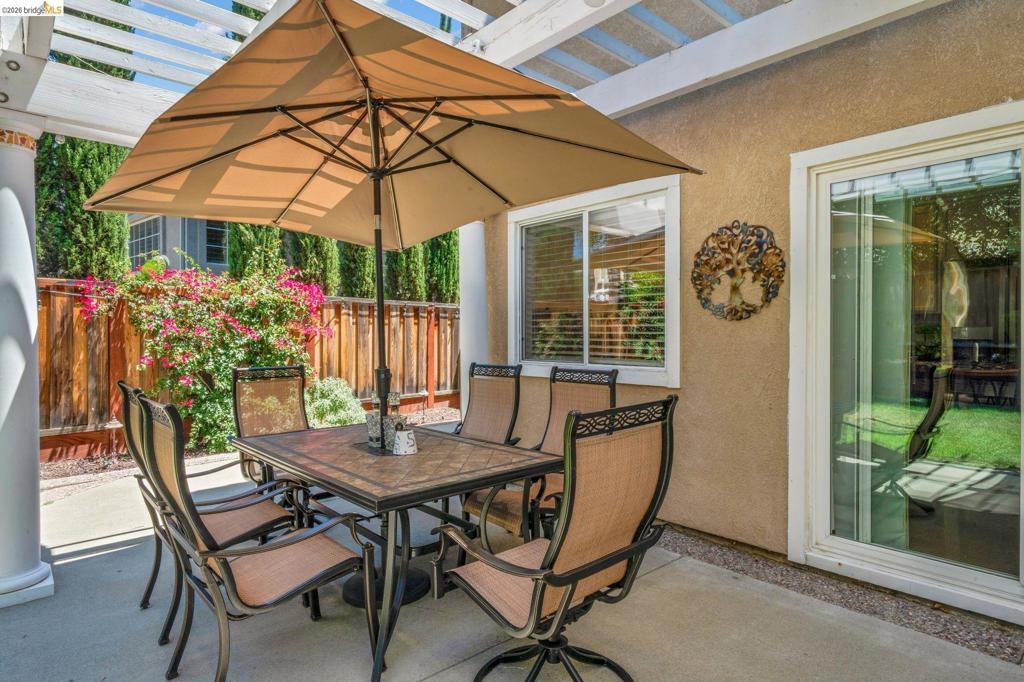 569 Apple Hill Dr, Brentwood (CC), CA 94513