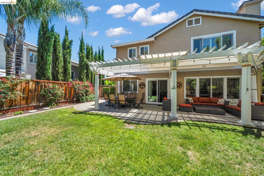 569 Apple Hill Dr, Brentwood (CC), CA 94513