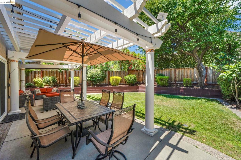 569 Apple Hill Dr, Brentwood (CC), CA 94513