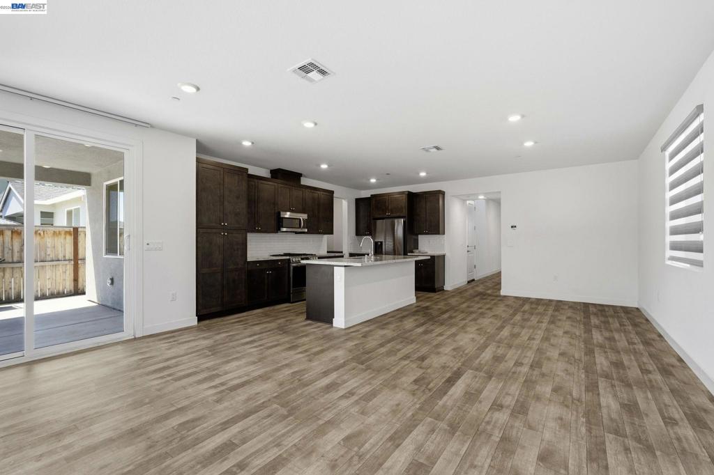 1744 Marino Way, Manteca, CA 95337