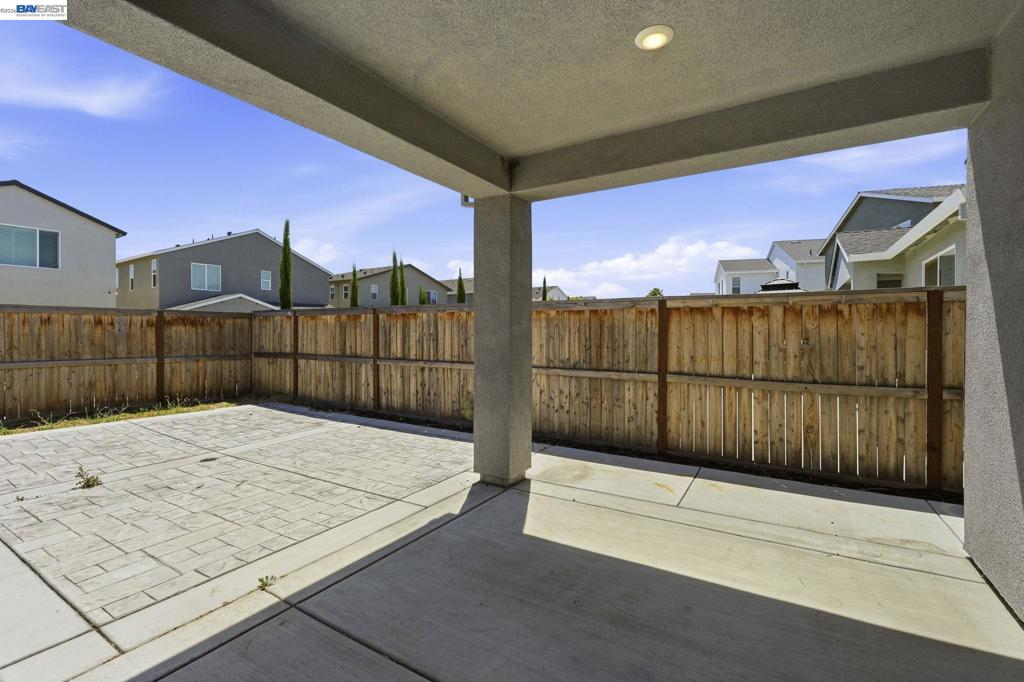 1744 Marino Way, Manteca, CA 95337