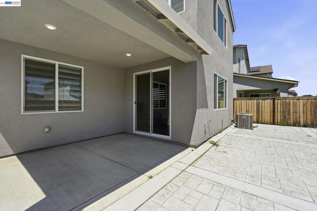 1744 Marino Way, Manteca, CA 95337