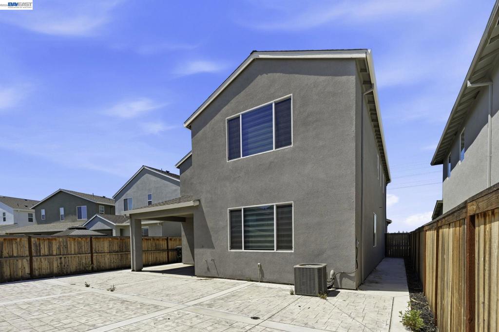 1744 Marino Way, Manteca, CA 95337