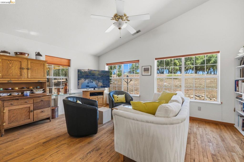 10331 Slate Rim Rd, Sonora, CA 95370