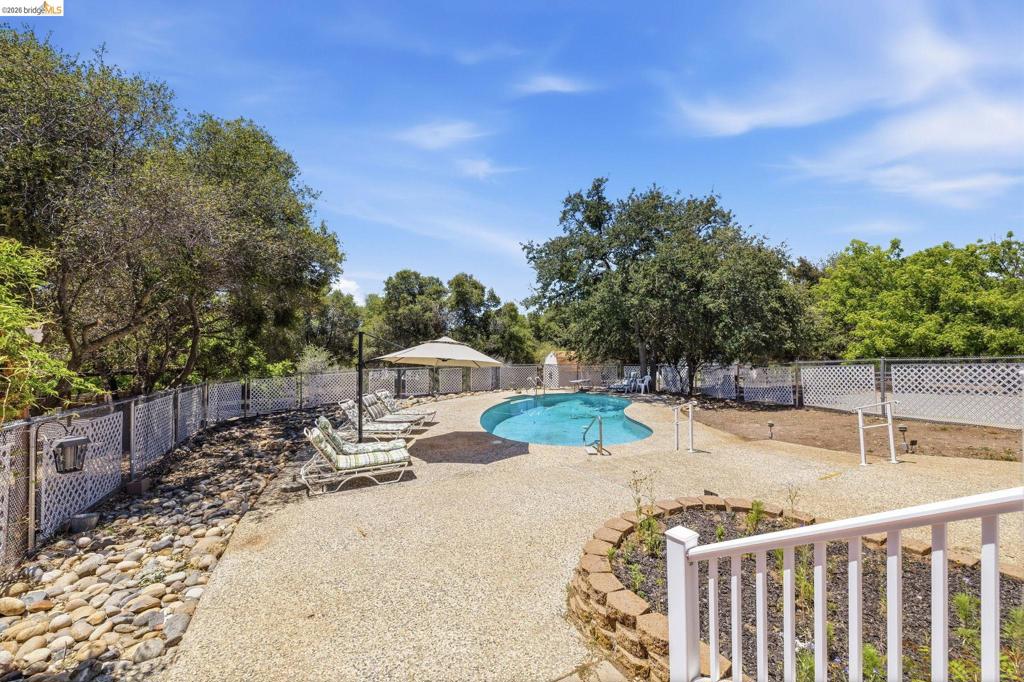 10331 Slate Rim Rd, Sonora, CA 95370