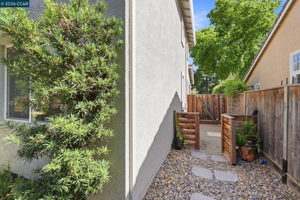 2037 Newton, Brentwood (CC), CA 94513