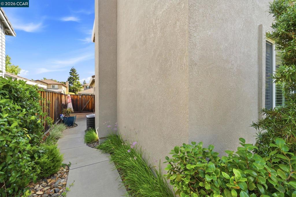 2037 Newton, Brentwood (CC), CA 94513