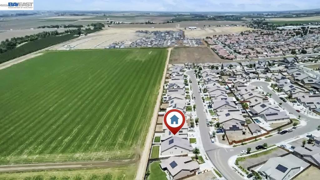 1893 Summit Dr, Los Banos, CA 93635