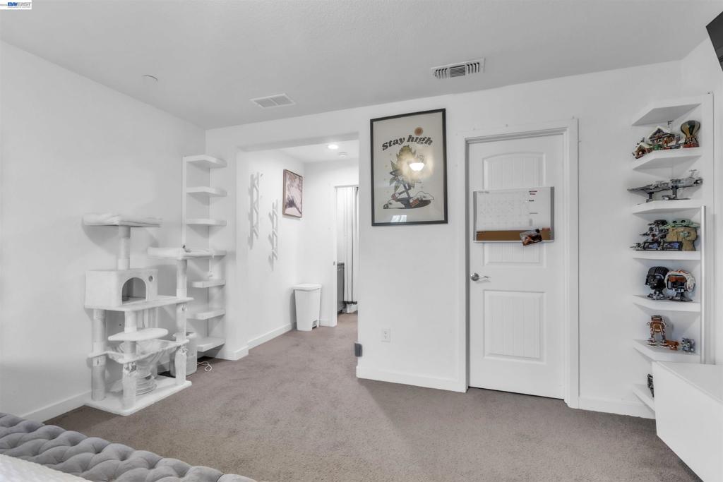 1893 Summit Dr, Los Banos, CA 93635