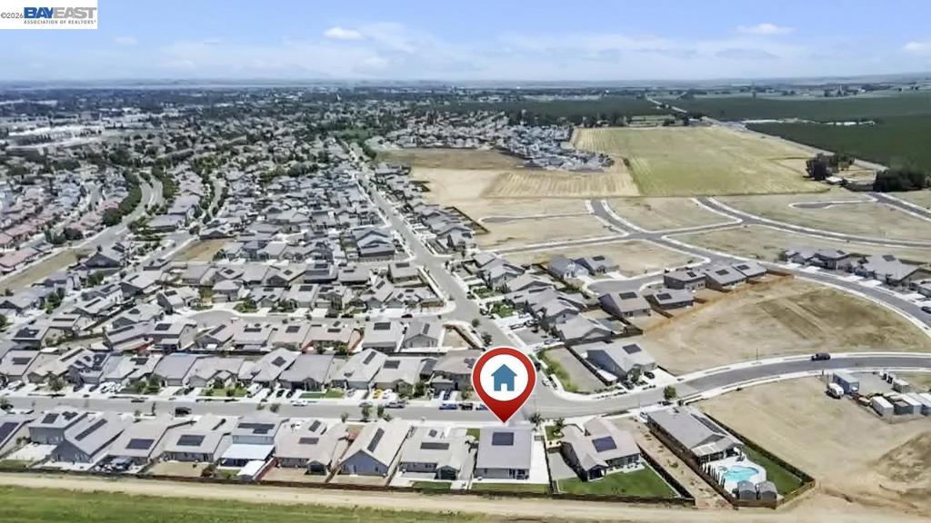 1893 Summit Dr, Los Banos, CA 93635