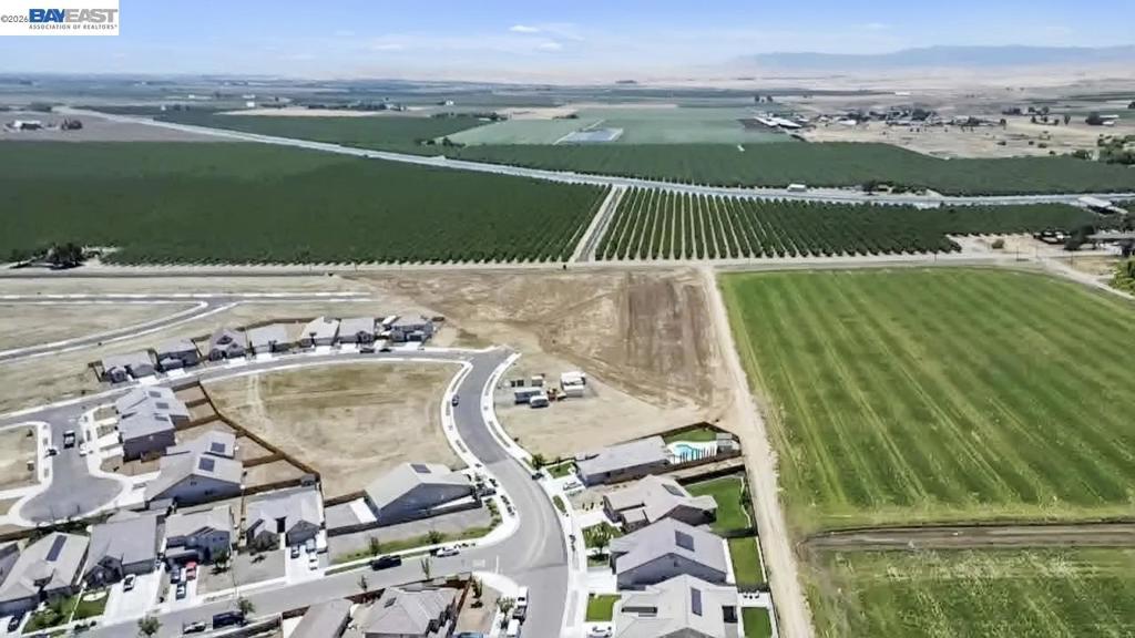 1893 Summit Dr, Los Banos, CA 93635