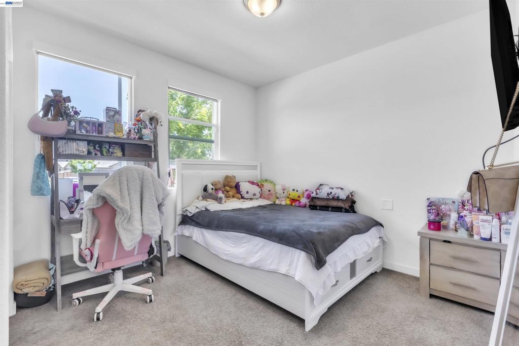 1893 Summit Dr, Los Banos, CA 93635