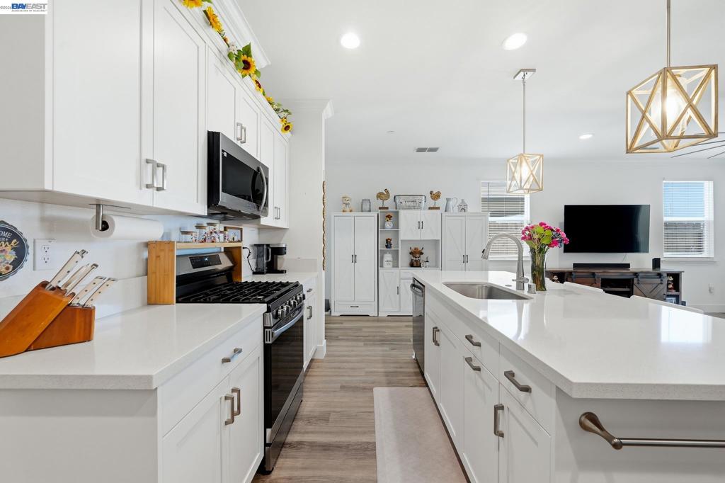 2249 Enchantment, Manteca, CA 95337