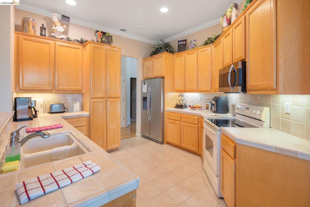 725 Richardson Drive, Brentwood (CC), CA 94513