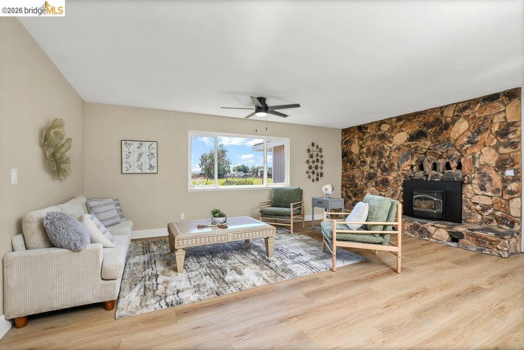 121 Markey Ln, Brentwood (CC), CA 94513