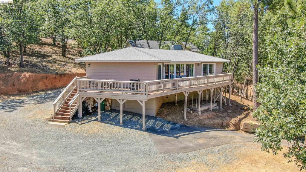 23984 Oxbow Ln South, Sonora, CA 95370-0000