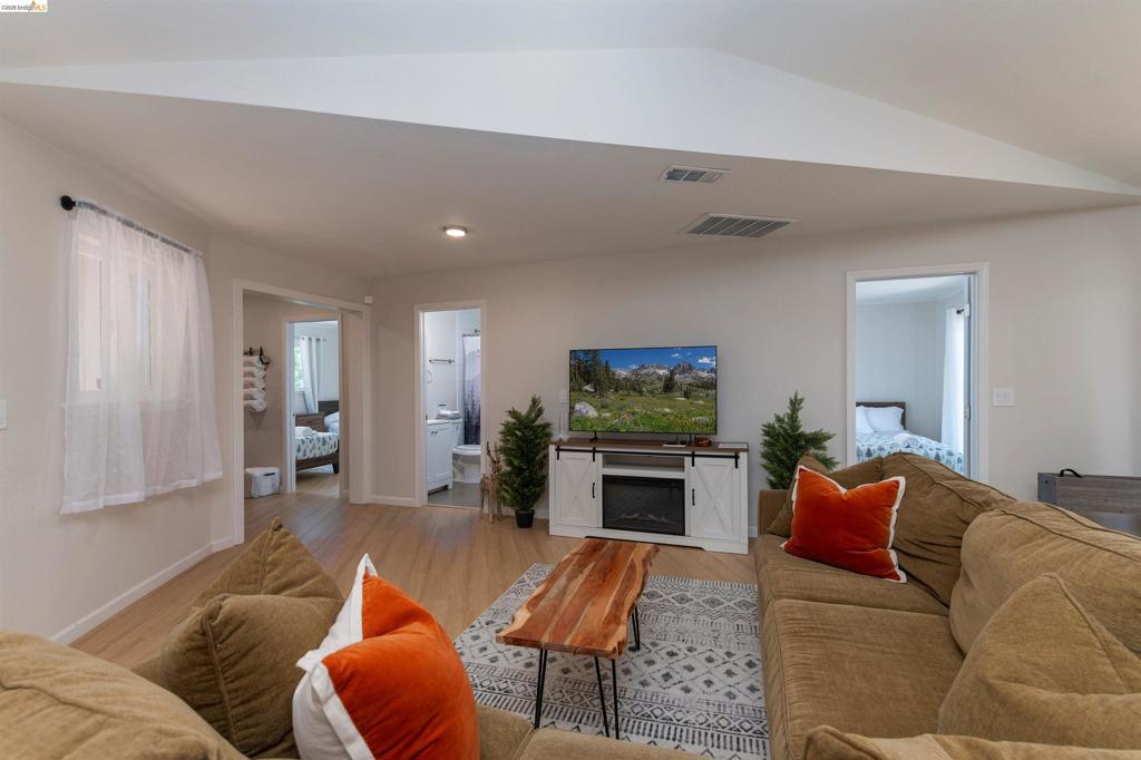 23984 Oxbow Ln South, Sonora, CA 95370-0000