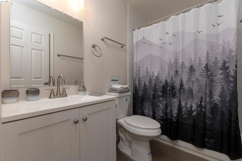 23984 Oxbow Ln South, Sonora, CA 95370-0000