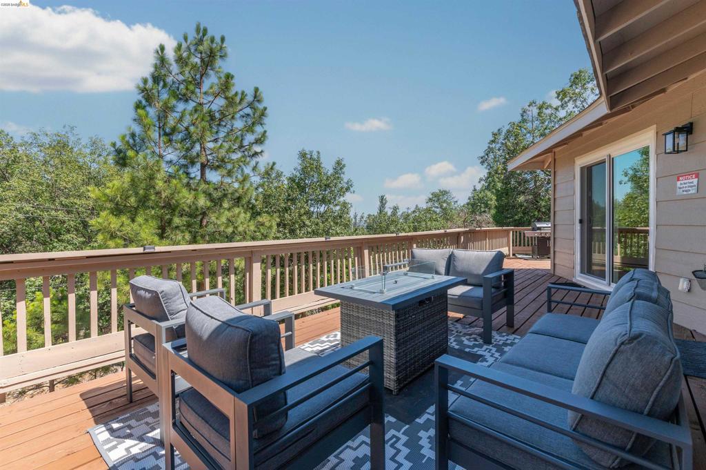 23984 Oxbow Ln South, Sonora, CA 95370-0000