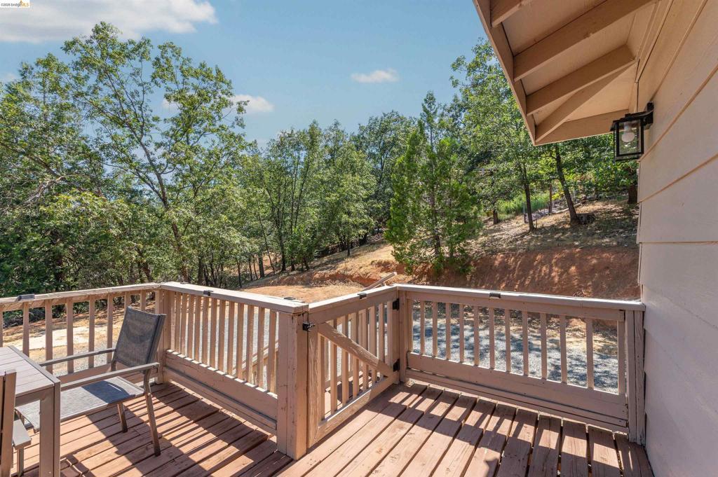 23984 Oxbow Ln South, Sonora, CA 95370-0000