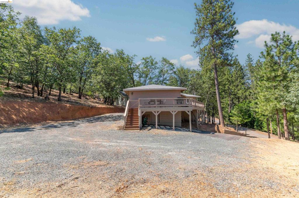 23984 Oxbow Ln South, Sonora, CA 95370-0000