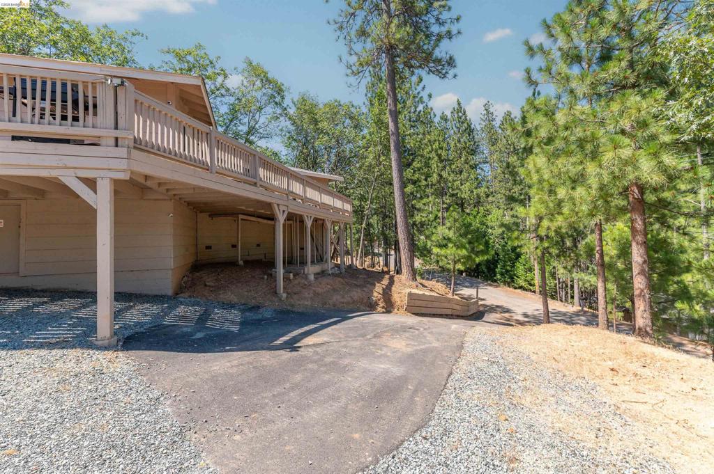 23984 Oxbow Ln South, Sonora, CA 95370-0000