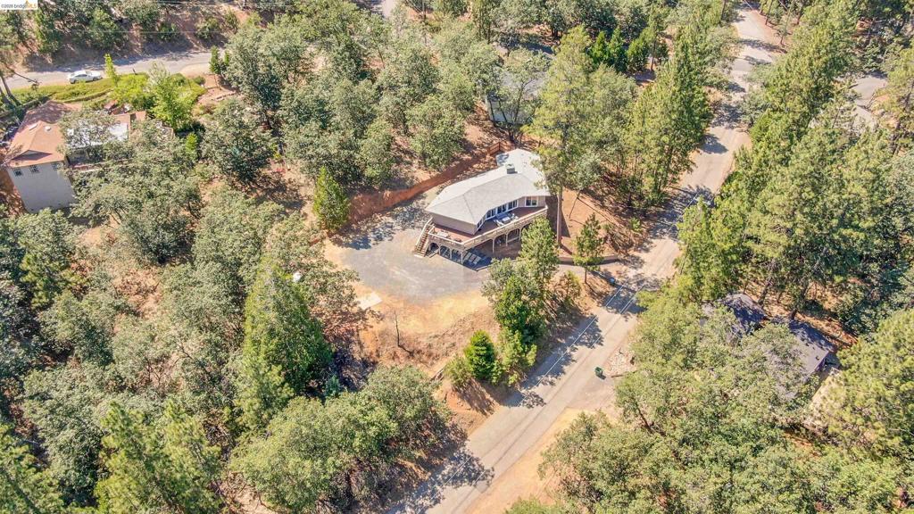 23984 Oxbow Ln South, Sonora, CA 95370-0000