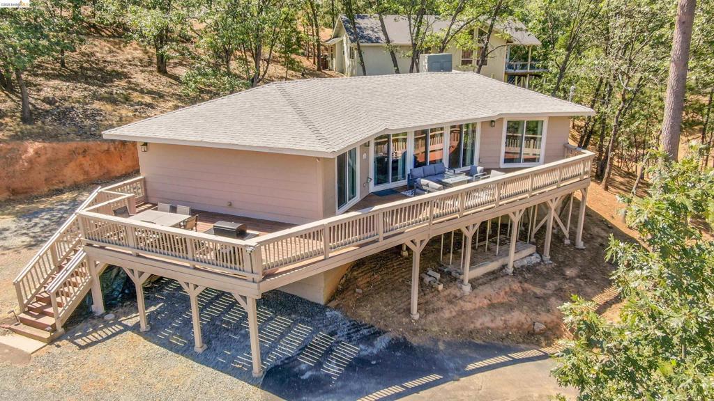23984 Oxbow Ln South, Sonora, CA 95370-0000